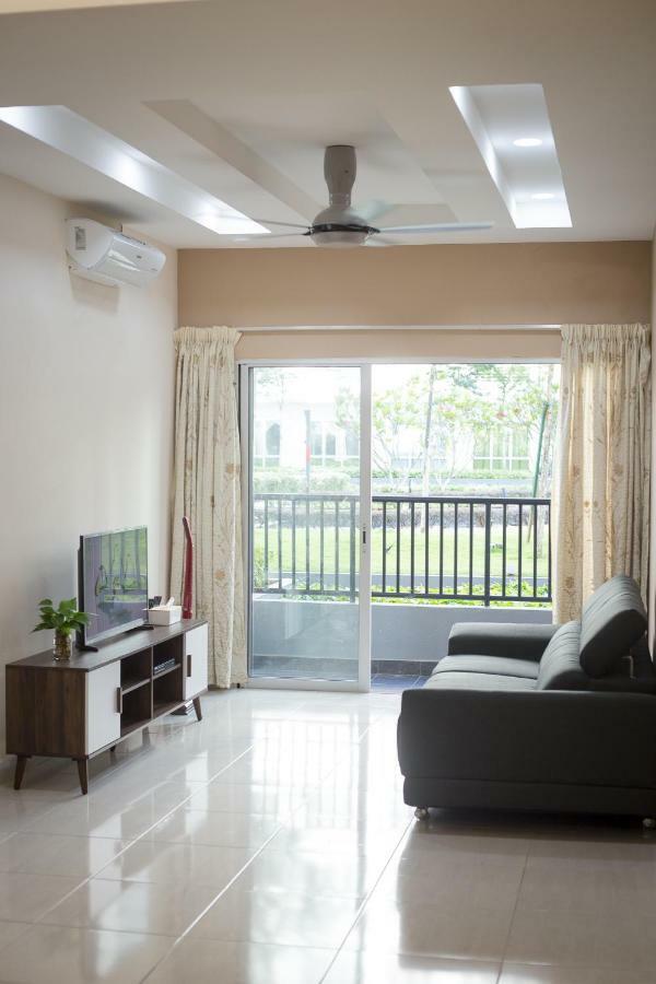 Bsp21 Apartment Jenjarum Exterior photo